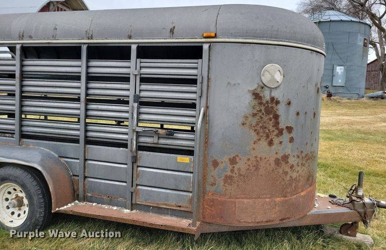 image for item DL7826 1994 CM livestock trailer