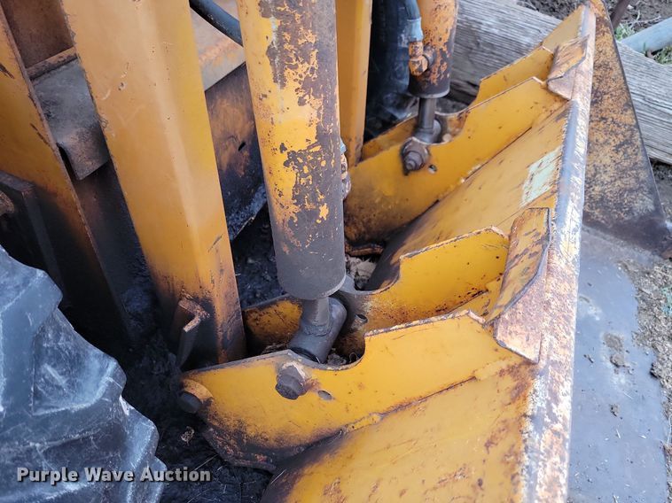 image for item DL7830 1982 Case 1816C skid steer loader