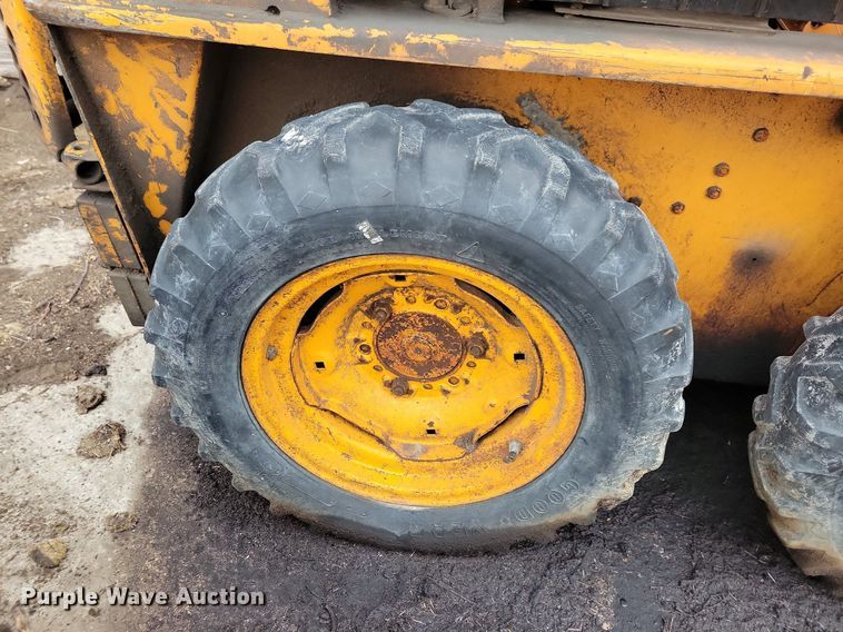 image for item DL7830 1982 Case 1816C skid steer loader