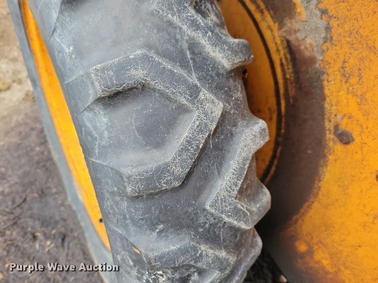 image for item DL7830 1982 Case 1816C skid steer loader