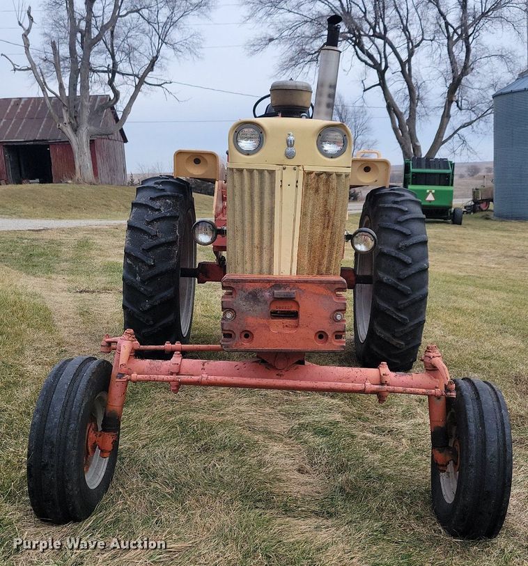 image for item DL7831 Case Comfort King 730 tractor