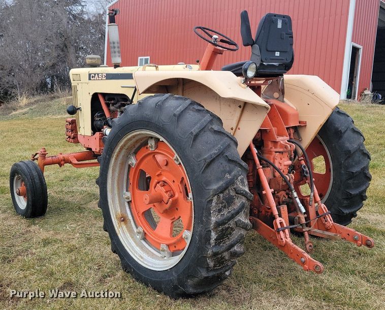 image for item DL7831 Case Comfort King 730 tractor