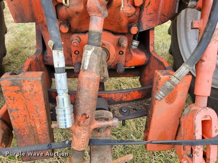 image for item DL7831 Case Comfort King 730 tractor