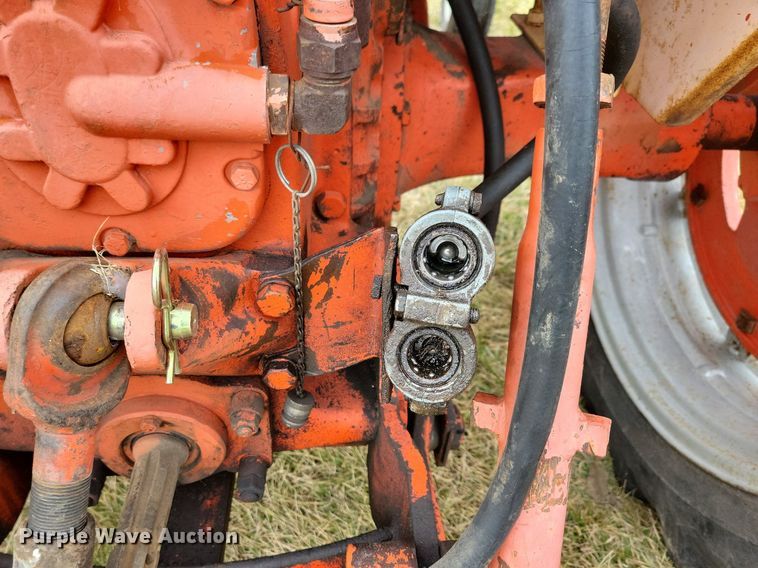 image for item DL7831 Case Comfort King 730 tractor