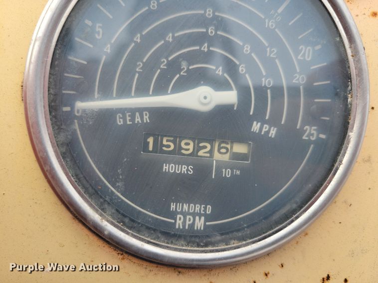 image for item DL7831 Case Comfort King 730 tractor