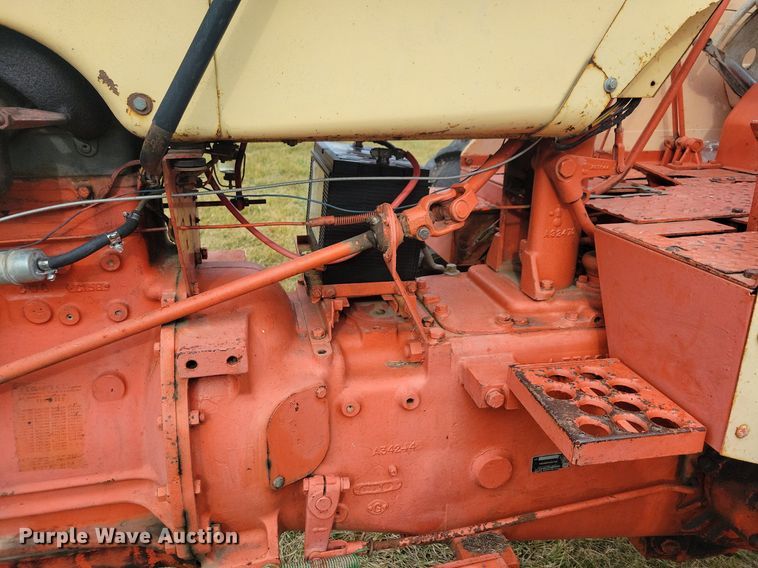 image for item DL7831 Case Comfort King 730 tractor