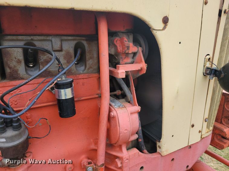 image for item DL7831 Case Comfort King 730 tractor