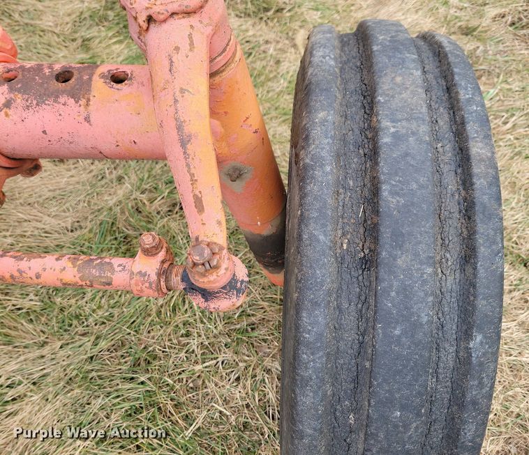 image for item DL7831 Case Comfort King 730 tractor