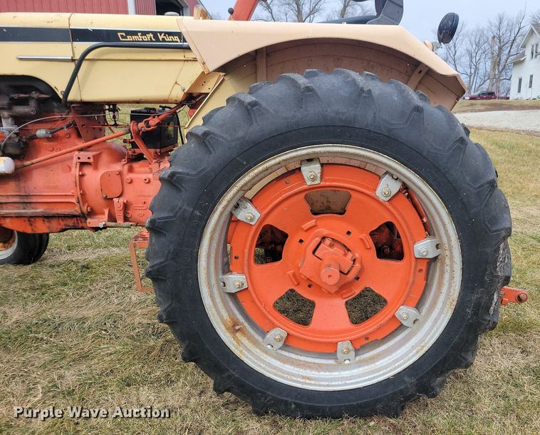 image for item DL7831 Case Comfort King 730 tractor