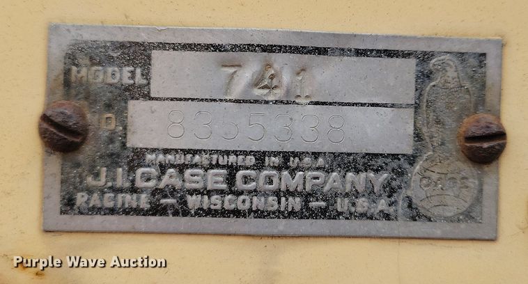 image for item DL7831 Case Comfort King 730 tractor