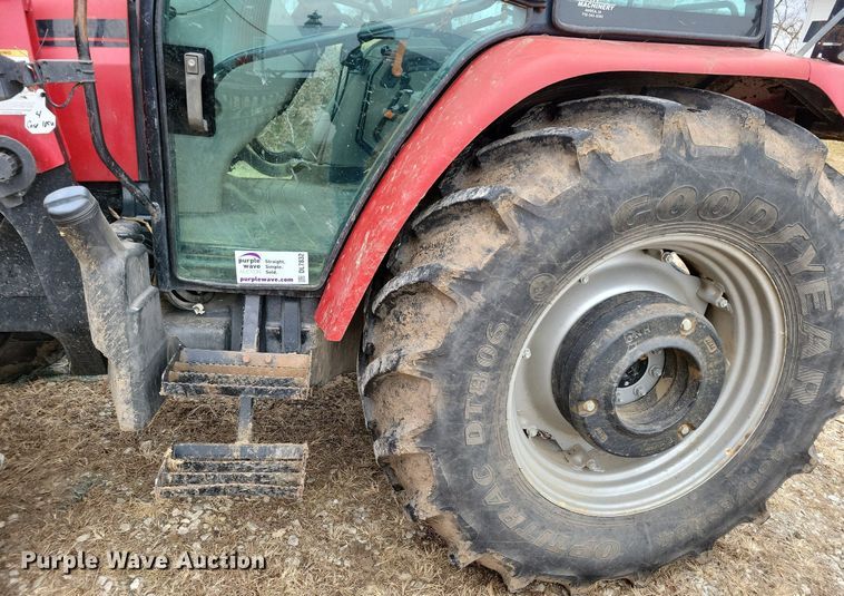 image for item DL7832 2012 Case Farmall 105U MFWD tractor