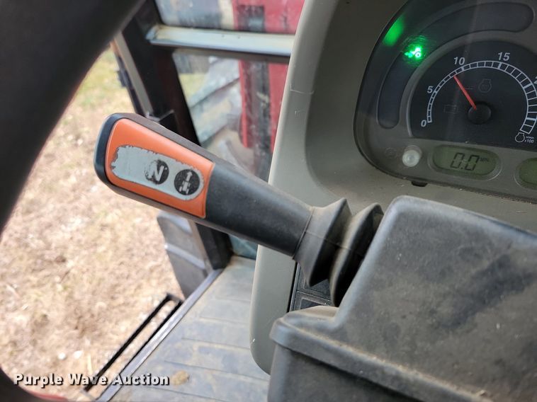 image for item DL7832 2012 Case Farmall 105U MFWD tractor