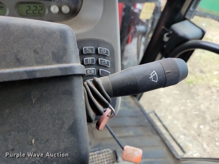 image for item DL7832 2012 Case Farmall 105U MFWD tractor