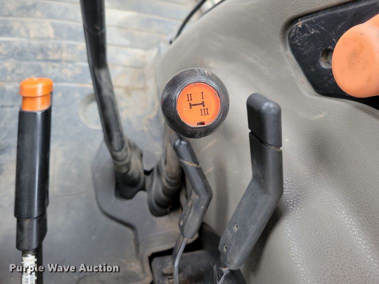 image for item DL7832 2012 Case Farmall 105U MFWD tractor