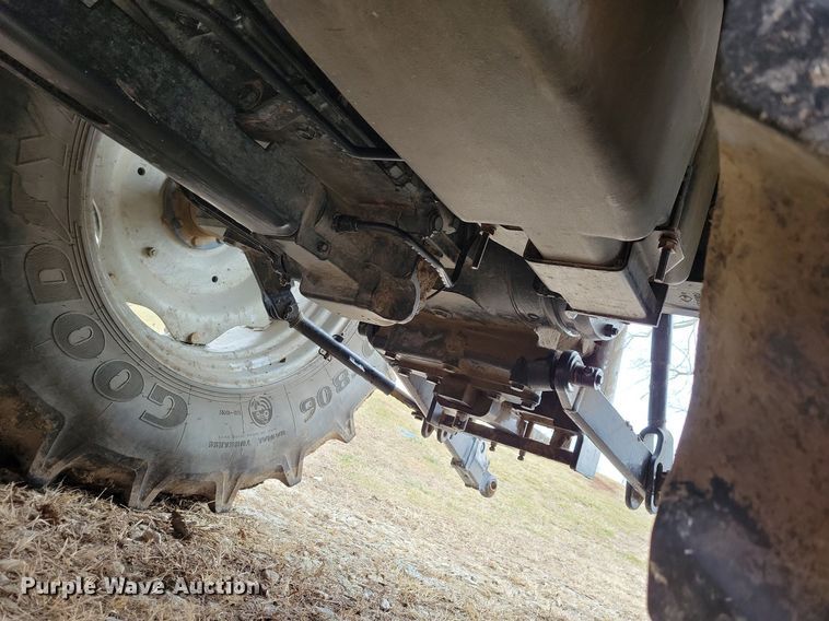 image for item DL7832 2012 Case Farmall 105U MFWD tractor