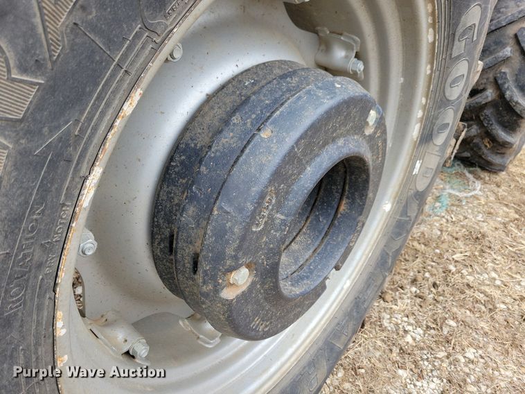 image for item DL7832 2012 Case Farmall 105U MFWD tractor