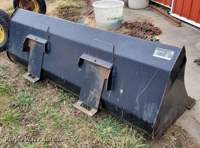 image for item DL7832 2012 Case Farmall 105U MFWD tractor