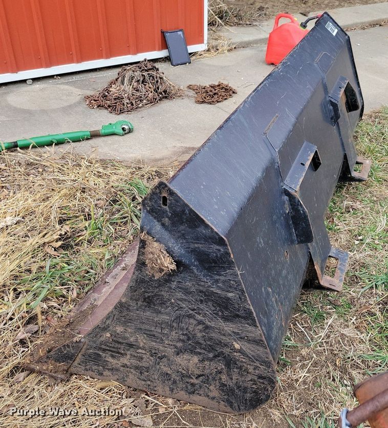 image for item DL7832 2012 Case Farmall 105U MFWD tractor