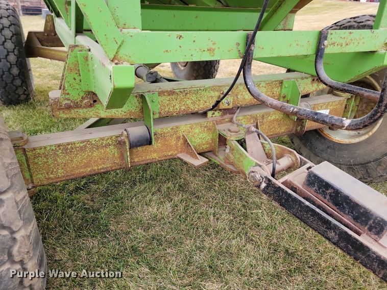 image for item DL7833 Parker 2500 gravity wagon