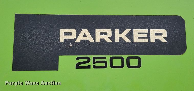 image for item DL7833 Parker 2500 gravity wagon