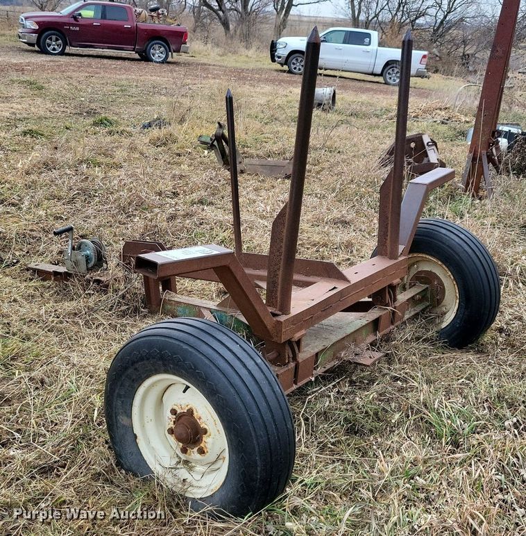 image for item DL7834 (2) hay bale movers