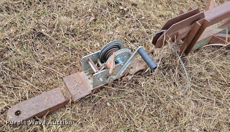 image for item DL7834 (2) hay bale movers