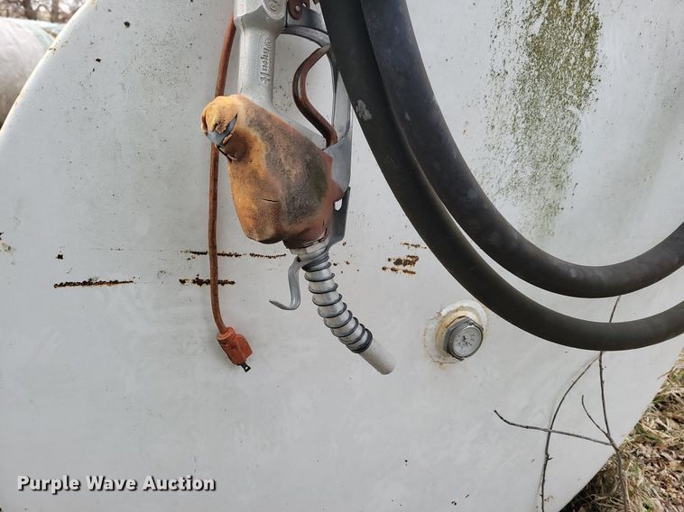 image for item DL7836 Fuel tank