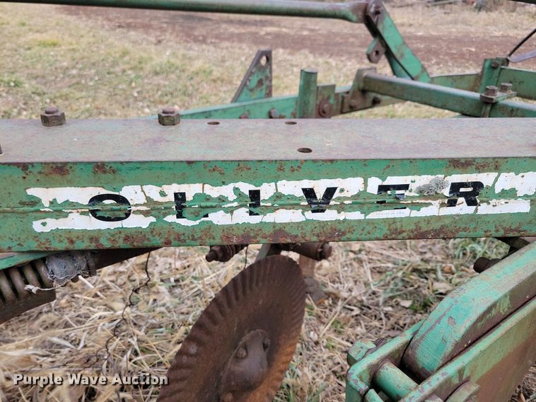 image for item DL7837 Oliver 565 one-way five bottom plow