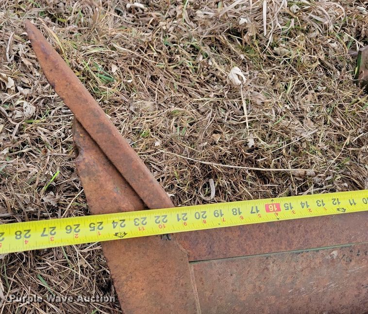 image for item DL7841 John Deere 22-01 ripper