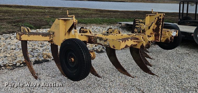 image for item DN7187 Big Ox  79 V-ripper