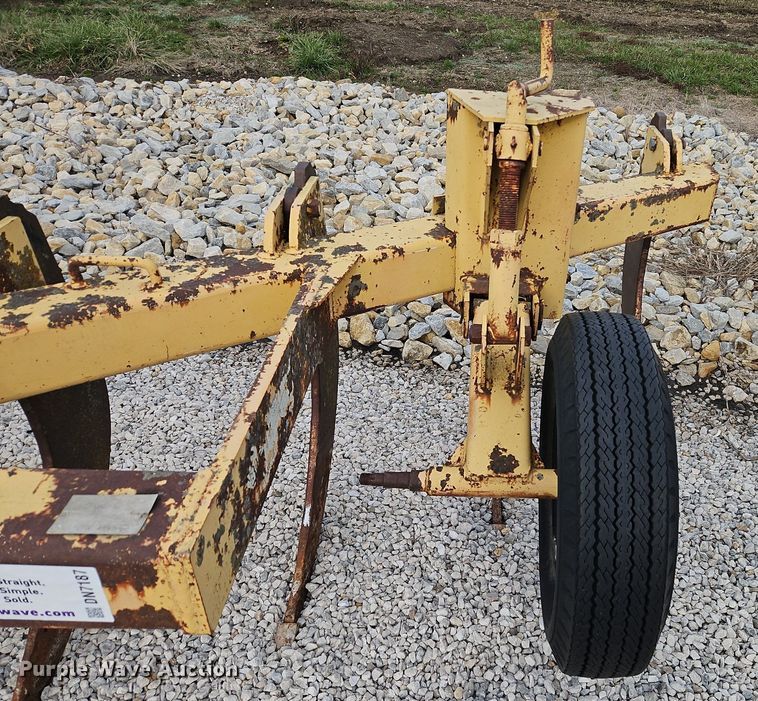 image for item DN7187 Big Ox  79 V-ripper