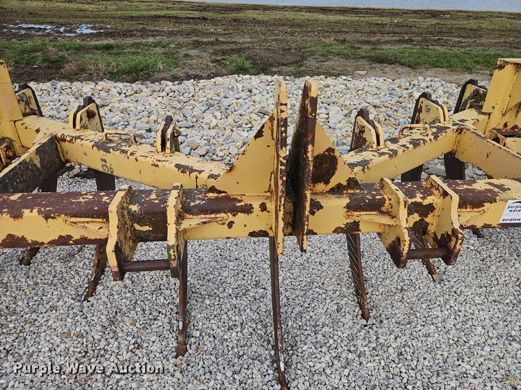 image for item DN7187 Big Ox  79 V-ripper