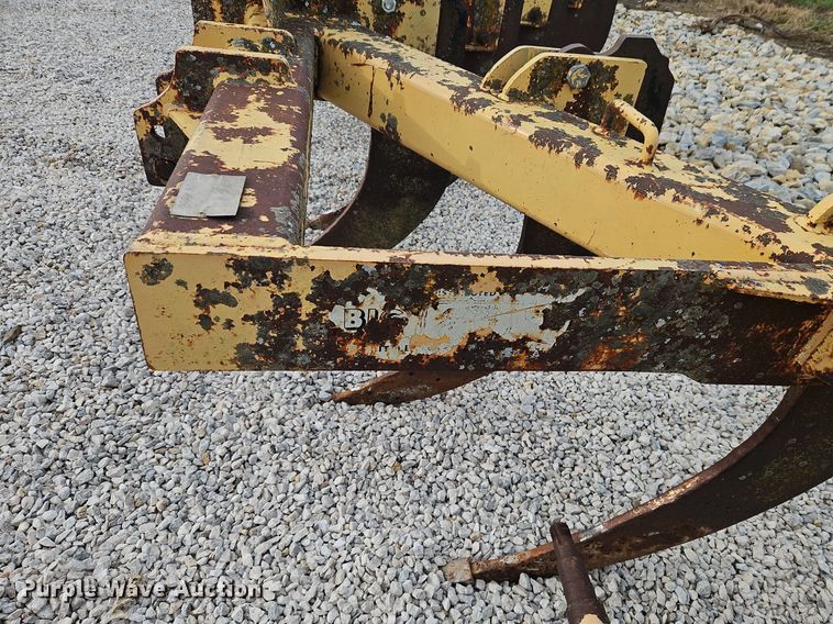 image for item DN7187 Big Ox  79 V-ripper