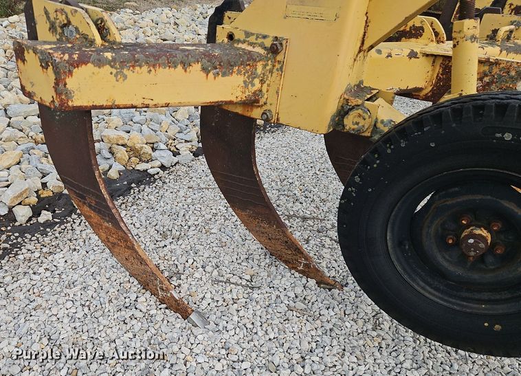 image for item DN7187 Big Ox  79 V-ripper