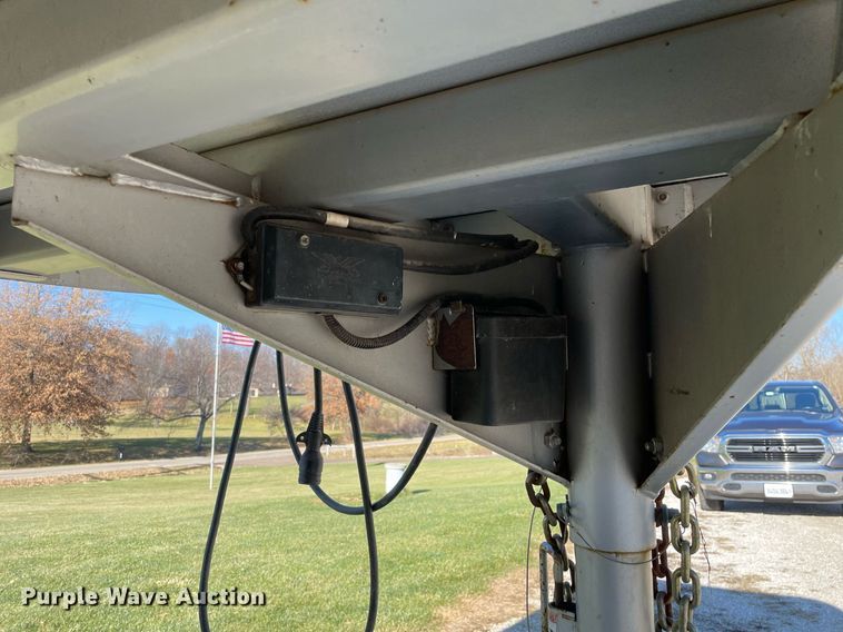 image for item DP0270 2009 Elite  livestock trailer