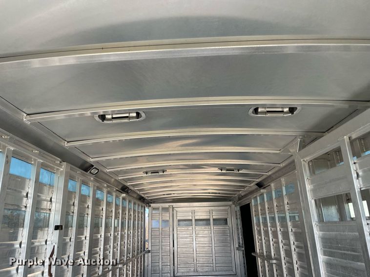 image for item DP0270 2009 Elite  livestock trailer