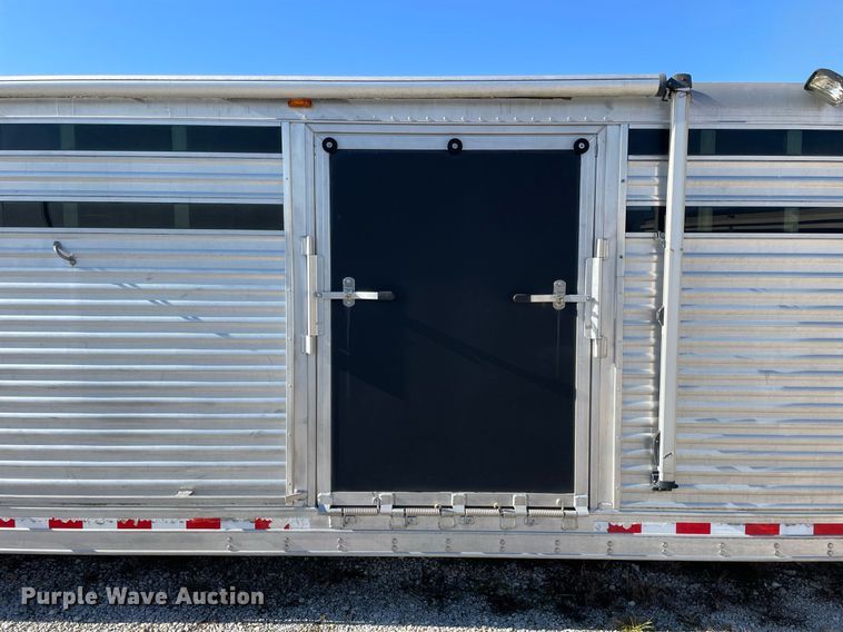 image for item DP0270 2009 Elite  livestock trailer