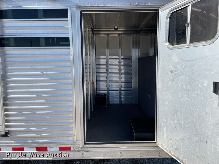 image for item DP0270 2009 Elite  livestock trailer
