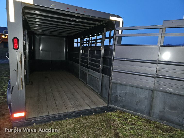 image for item DR5976 2015 Travalong BHSTSTK16 livestock trailer