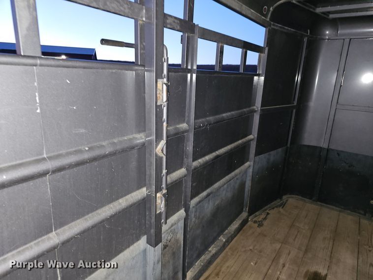 image for item DR5976 2015 Travalong BHSTSTK16 livestock trailer