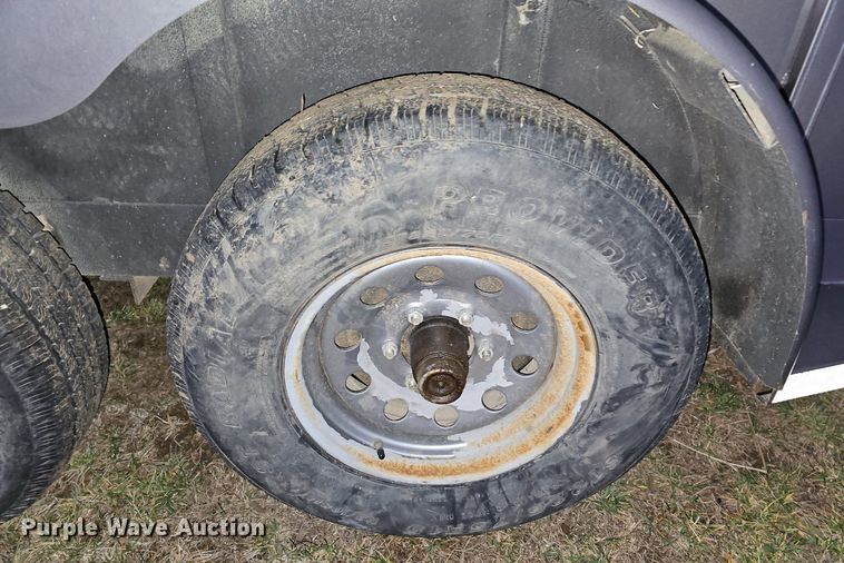 image for item DR5976 2015 Travalong BHSTSTK16 livestock trailer