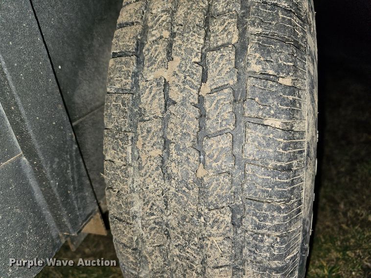 image for item DR5976 2015 Travalong BHSTSTK16 livestock trailer