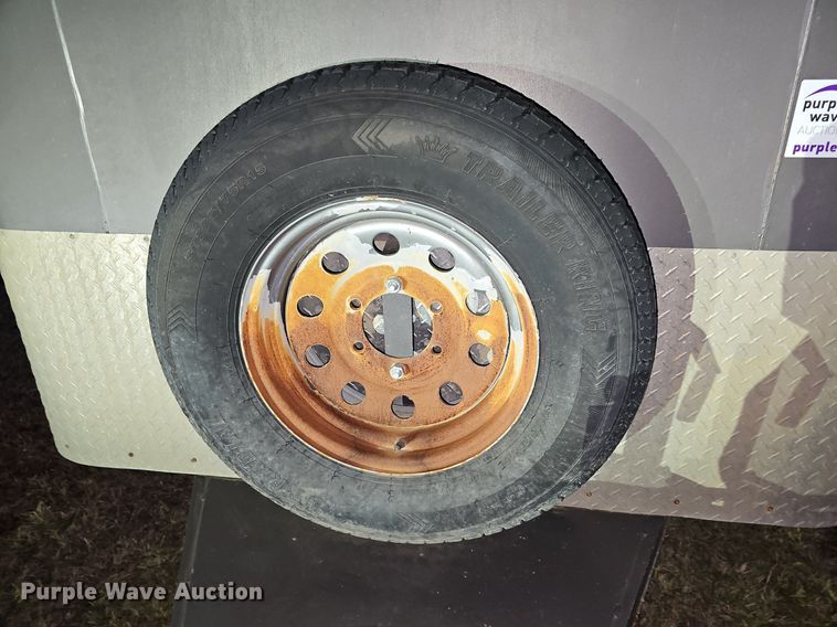 image for item DR5976 2015 Travalong BHSTSTK16 livestock trailer