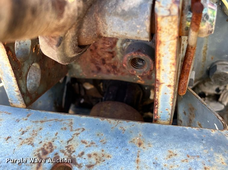 image for item KV9936 Bolens G212 tractor