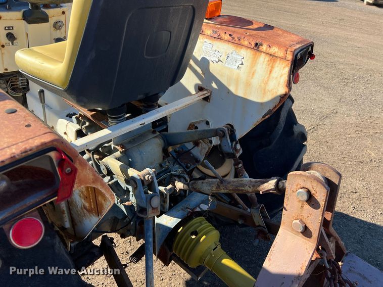 image for item KV9936 Bolens G212 tractor