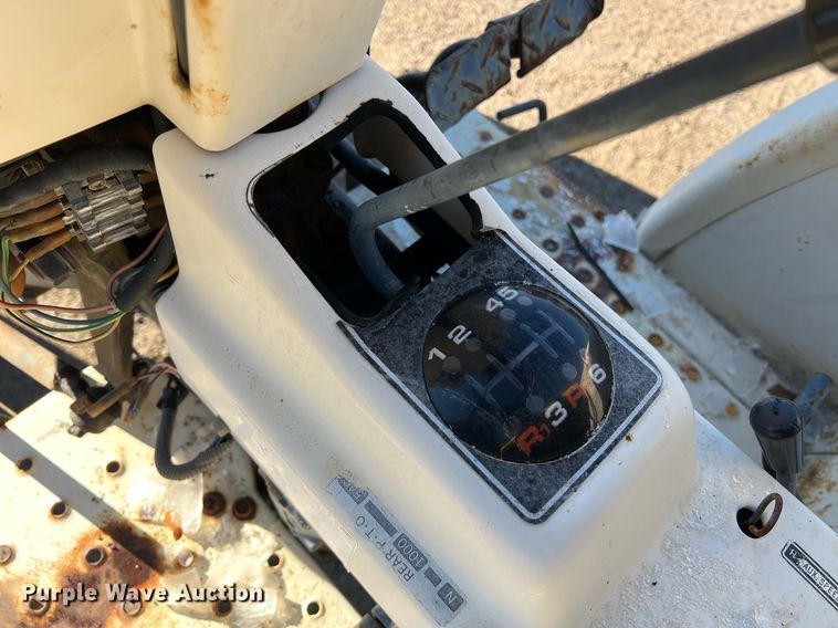 image for item KV9936 Bolens G212 tractor