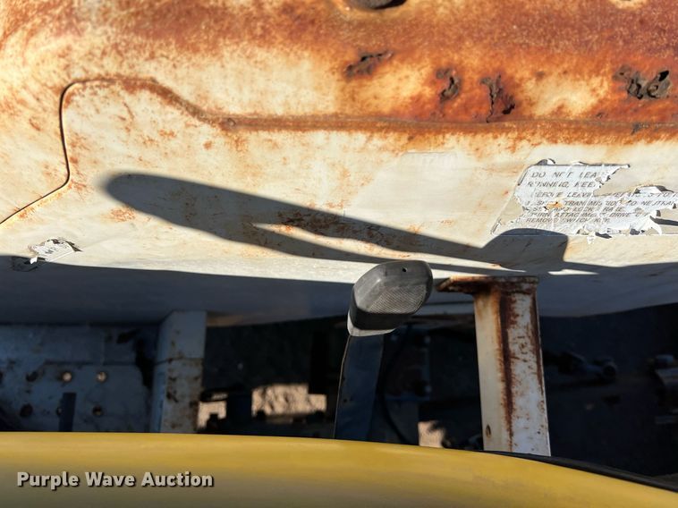 image for item KV9936 Bolens G212 tractor