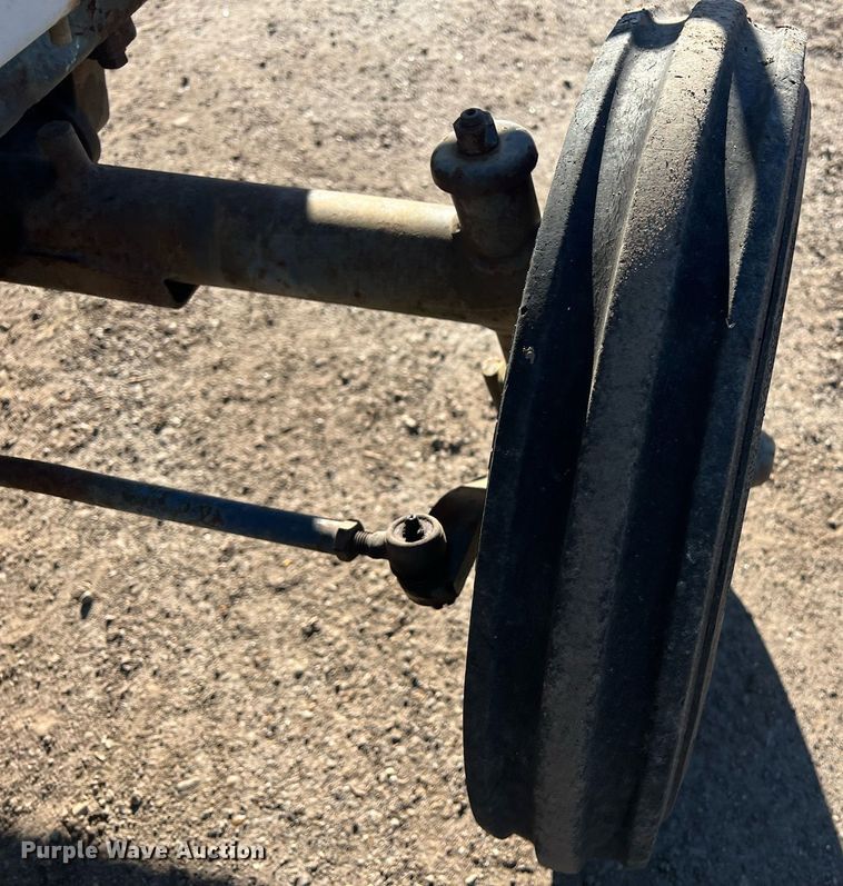 image for item KV9936 Bolens G212 tractor