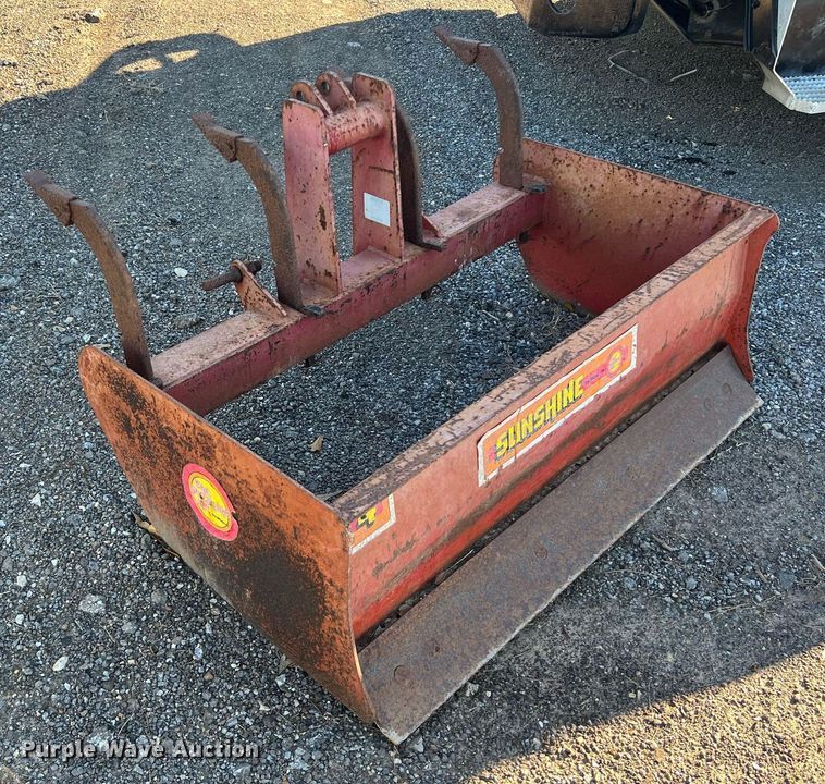 image for item KV9936 Bolens G212 tractor