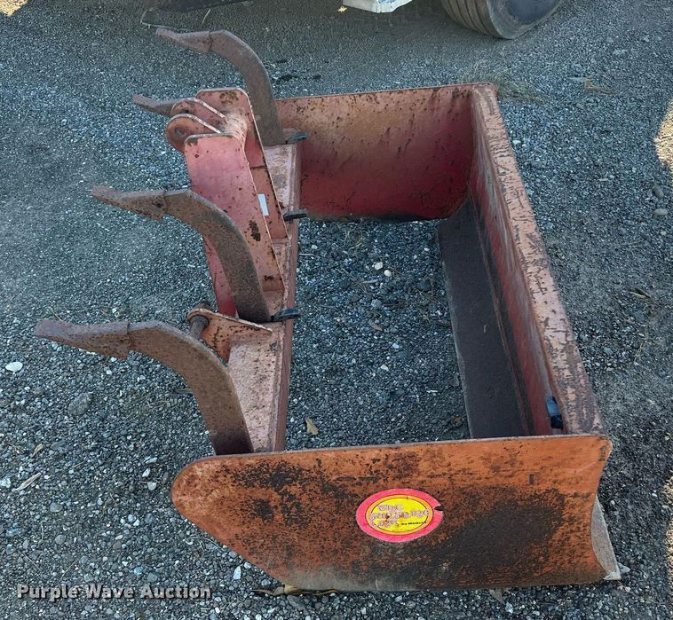 image for item KV9936 Bolens G212 tractor